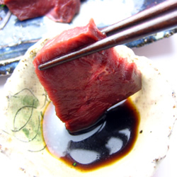 馬肉 馬心臓(ハツ)刺し